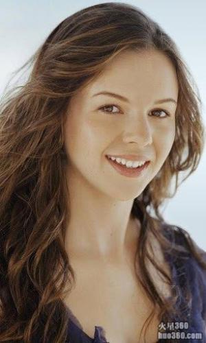 《好汉两个半》查理之女锁定Amber Tamblyn 《好汉两个半》查理之女锁定Amber Tamblyn