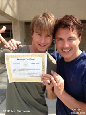 《火炬木》(Torchwood)男星John Barrowman成婚 《火炬木》(Torchwood)男星John Barrowman成婚