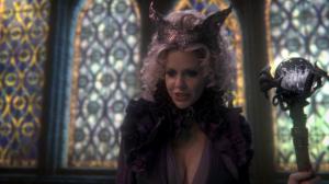 Kristin Bauer van Straten回归《童话归来》 Kristin Bauer van Straten回归《童话归来》