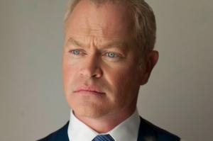 Neal McDonough加盟《绿箭侠 Arrow》饰演上季神秘角色 Neal McDonough加盟《绿箭侠 Arrow》饰演上季神秘角色